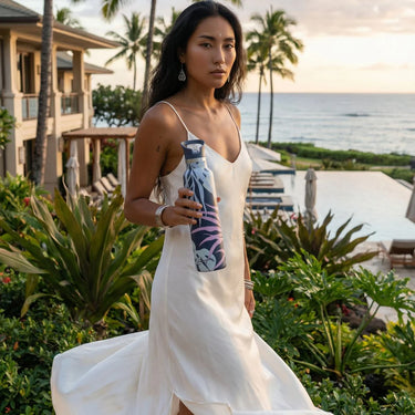 Nahele 25oz Insulated Bottle | Navy Tropical Palm